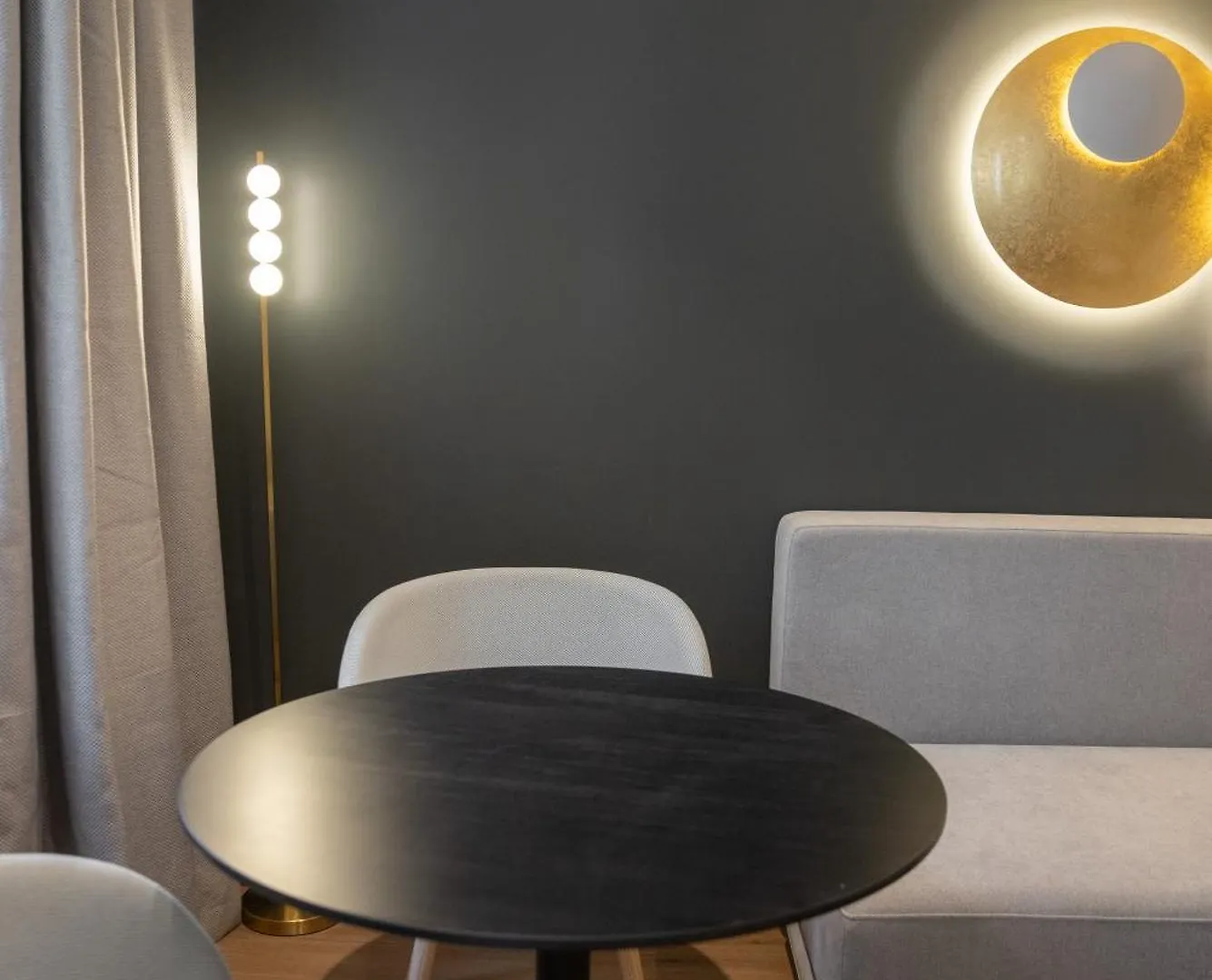 Leev Victoire 4* Paris